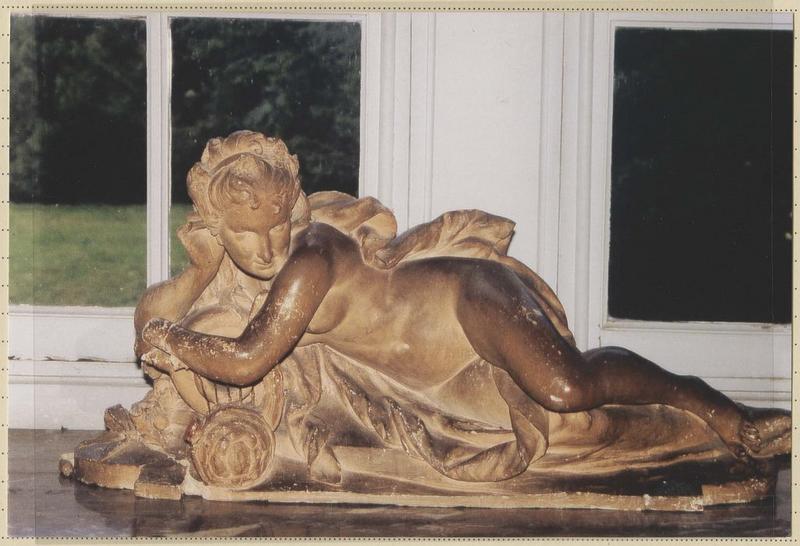 statue : la Nymphe Dravye - © Ministère de la Culture (France), Médiathèque du patrimoine et de la photographie (objets mobiliers), tous droits réservés