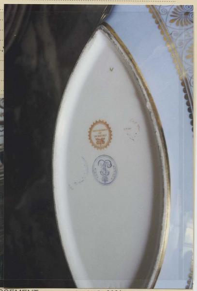 plat (coupe plate en forme de navette) - © Ministère de la Culture (France), Médiathèque du patrimoine et de la photographie (objets mobiliers), tous droits réservés