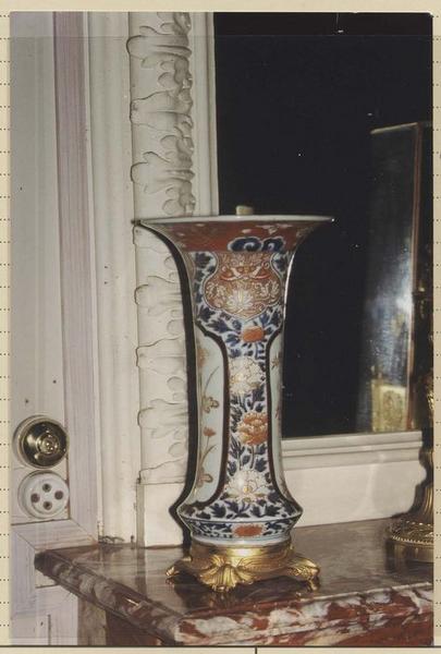 vase décoratif - © Ministère de la Culture (France), Médiathèque du patrimoine et de la photographie (objets mobiliers), tous droits réservés