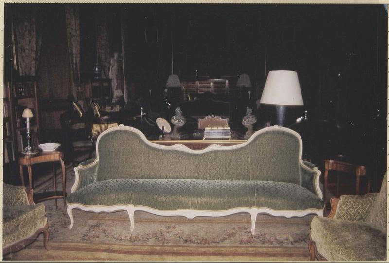 canapé à oreilles - © Ministère de la Culture (France), Médiathèque du patrimoine et de la photographie (objets mobiliers), tous droits réservés