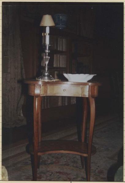 table (table rognon) - © Ministère de la Culture (France), Médiathèque du patrimoine et de la photographie (objets mobiliers), tous droits réservés
