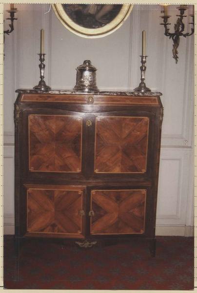 secrétaire à abattant - © Ministère de la Culture (France), Médiathèque du patrimoine et de la photographie (objets mobiliers), tous droits réservés