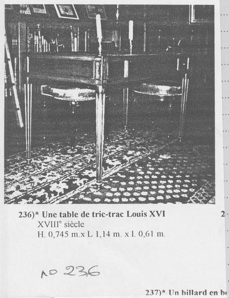 table à jeu (table de tric-trac) - © Ministère de la Culture (France), Médiathèque du patrimoine et de la photographie (objets mobiliers), tous droits réservés