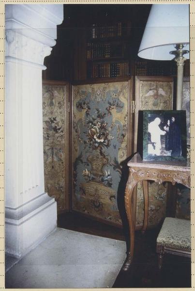 paravent à cinq feuilles - © Ministère de la Culture (France), Médiathèque du patrimoine et de la photographie (objets mobiliers), tous droits réservés