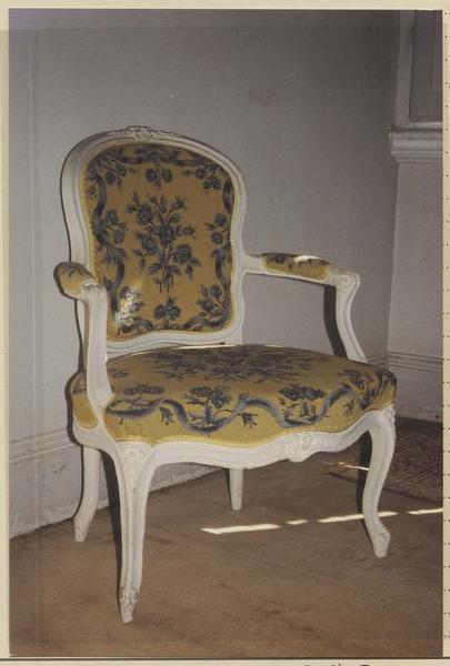 fauteuil - © Ministère de la Culture (France), Médiathèque du patrimoine et de la photographie (objets mobiliers), tous droits réservés