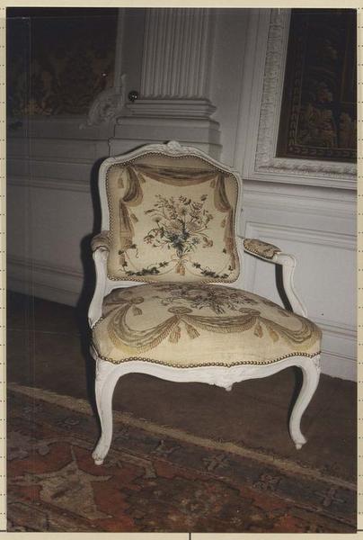 fauteuil - © Ministère de la Culture (France), Médiathèque du patrimoine et de la photographie (objets mobiliers), tous droits réservés