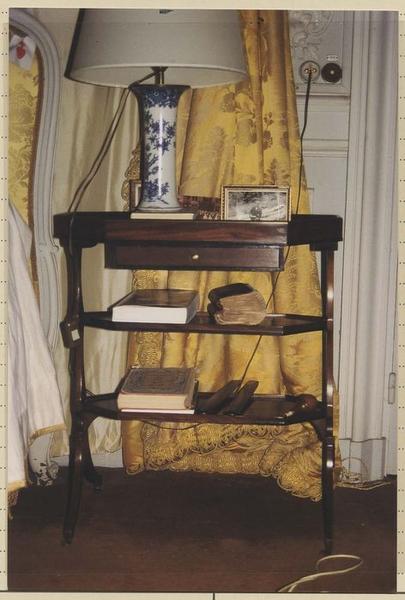 table - © Ministère de la Culture (France), Médiathèque du patrimoine et de la photographie (objets mobiliers), tous droits réservés
