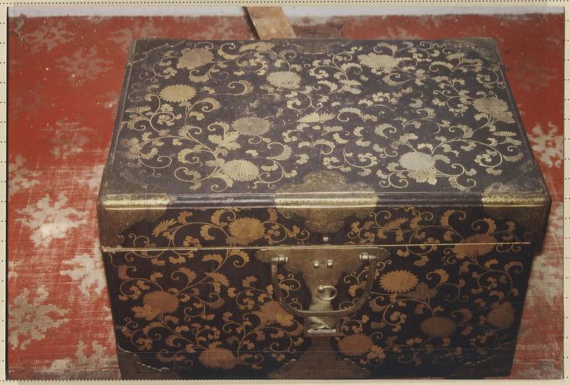 coffre - © Ministère de la Culture (France), Médiathèque du patrimoine et de la photographie (objets mobiliers), tous droits réservés