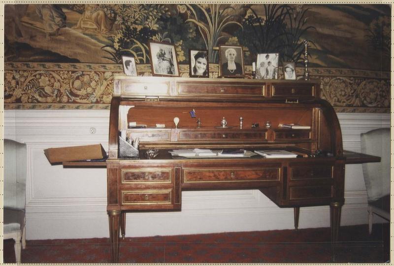 bureau à cylindre, style Louis XVI - © Ministère de la Culture (France), Médiathèque du patrimoine et de la photographie (objets mobiliers), tous droits réservés