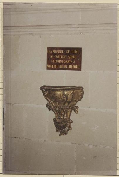 console - © Ministère de la Culture (France), Médiathèque du patrimoine et de la photographie (objets mobiliers), tous droits réservés