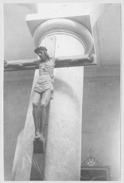 croix (crucifix) : Christ en croix