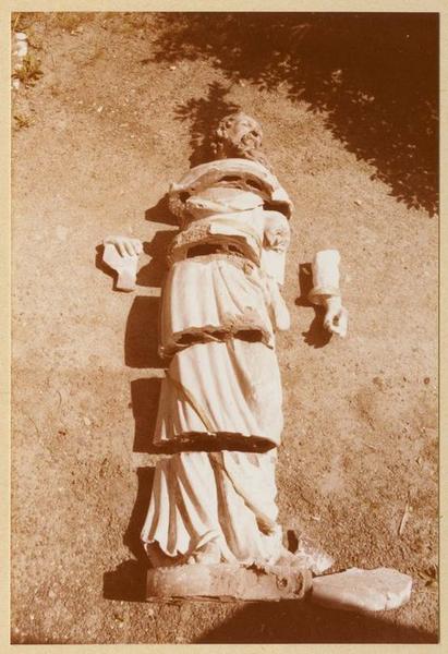 statue : Saint Paul