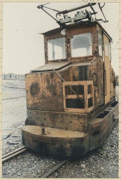 locomotive électrique Schneider-Westinghouse, à voie inférieure à 1 mètre, B n° 2