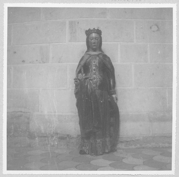 statue : Sainte Catherine