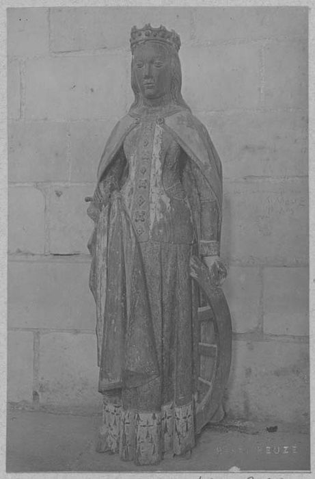 statue : Sainte Catherine
