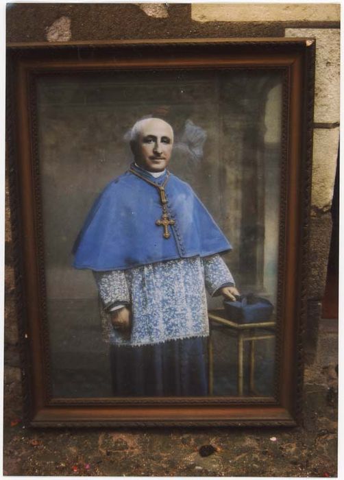 Photographie et cadre : Portrait de Monseigneur Rumeau