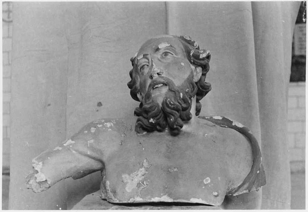 Statue de calvaire (fragment) : Saint Jean