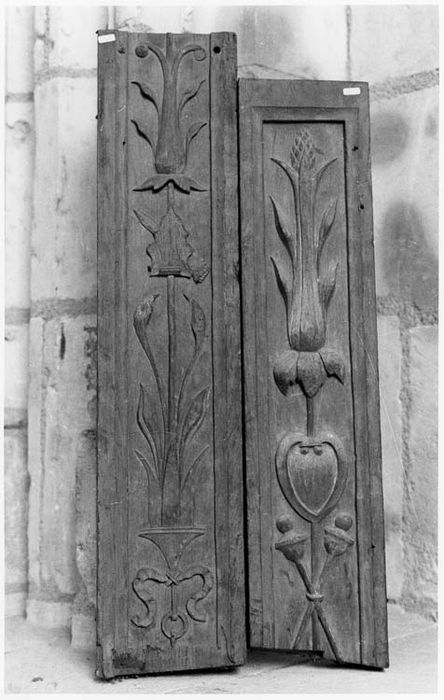 deux pilastres provenant de l'ancien orgue de la cathédrale