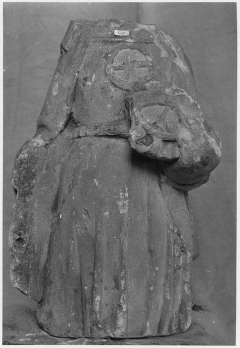 Fragment de statue : Femme