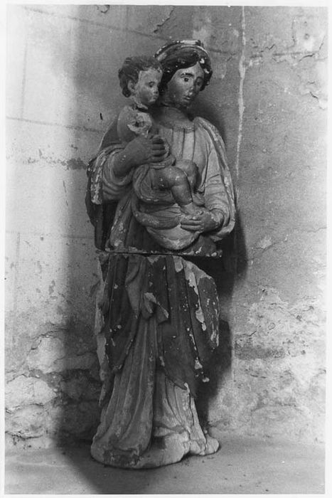 statue : Vierge à l'Enfant