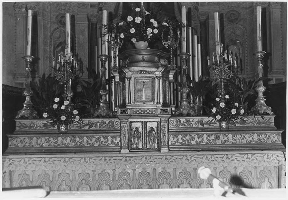 deux gradins d'autel et tabernacle - © Ministère de la Culture (France), Médiathèque du patrimoine et de la photographie, diffusion GrandPalaisRmn Photo