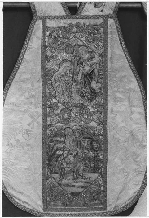 chasuble, ornement liturgique blanc, (revers)