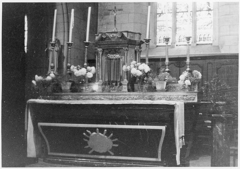 stalles et lambris de revêtement (boiseries), autel, tabernacle, six flambeau - © Ministère de la Culture (France), Médiathèque du patrimoine et de la photographie, diffusion GrandPalaisRmn Photo