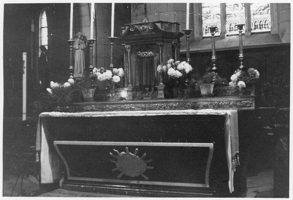 stalles et lambris de revêtement (boiseries), autel, tabernacle, six flambeau - © Ministère de la Culture (France), Médiathèque du patrimoine et de la photographie, diffusion GrandPalaisRmn Photo