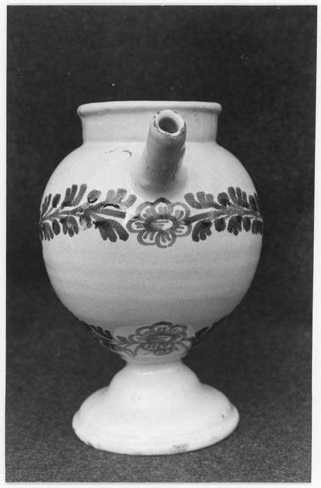 pots à pharmacie (chevrette) - © Ministère de la Culture (France), Médiathèque du patrimoine et de la photographie, diffusion GrandPalaisRmn Photo