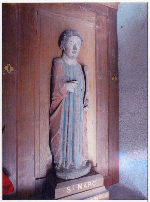 demi-relief : Saint Marc