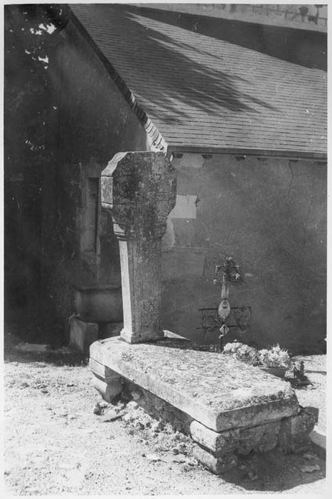 croix de cimetière et monument funéraire - © Ministère de la Culture (France), Médiathèque du patrimoine et de la photographie, diffusion GrandPalaisRmn Photo