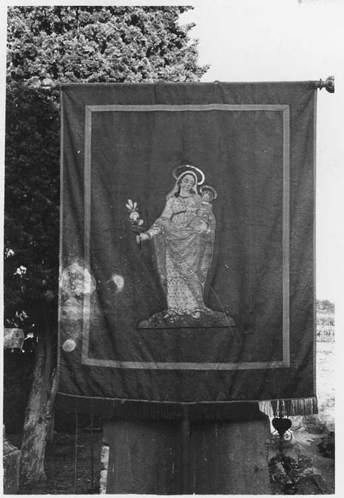 bannière de procession, Vierge à l’Enfant - © Ministère de la Culture (France), Médiathèque du patrimoine et de la photographie, diffusion GrandPalaisRmn Photo