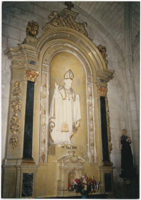 autel latéral sud, retable et statue : Saint Blaise