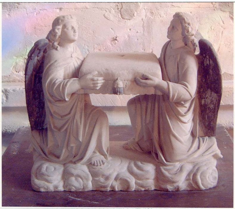 Groupe sculpté : Deux anges