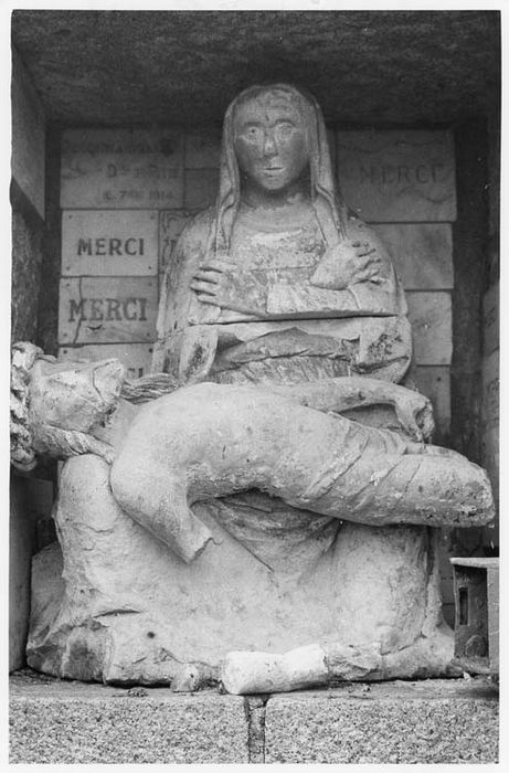 groupe sculpté : Vierge de Pitié