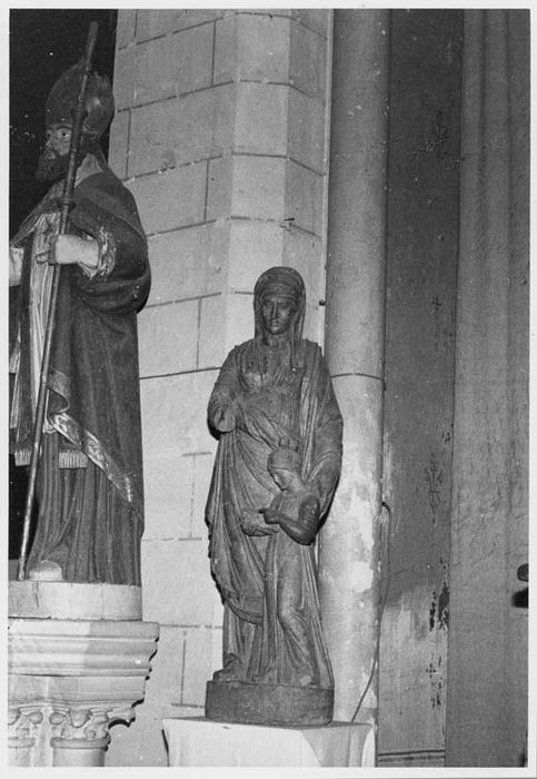 groupe sculpté : Sainte Anne et la Vierge enfant - © Ministère de la Culture (France), Médiathèque du patrimoine et de la photographie, diffusion GrandPalaisRmn Photo