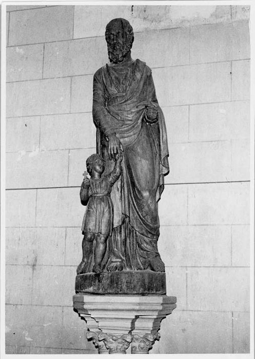 groupe sculpté : Saint Joseph et l'Enfant Jésus - © Ministère de la Culture (France), Médiathèque du patrimoine et de la photographie, diffusion GrandPalaisRmn Photo