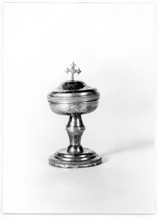 ciboire des malades - © Ministère de la Culture (France), Médiathèque du patrimoine et de la photographie, diffusion GrandPalaisRmn Photo