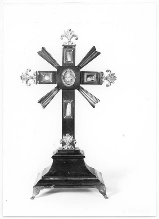croix-reliquaire de la Vraie Croix - © Ministère de la Culture (France), Médiathèque du patrimoine et de la photographie, diffusion GrandPalaisRmn Photo