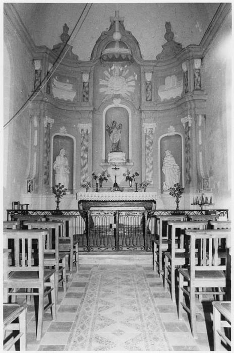 retable et trois statues : Vierge à l'Enfant, Saint Jean l'Evangéliste et Saint Joseph - © Ministère de la Culture (France), Médiathèque du patrimoine et de la photographie, diffusion GrandPalaisRmn Photo
