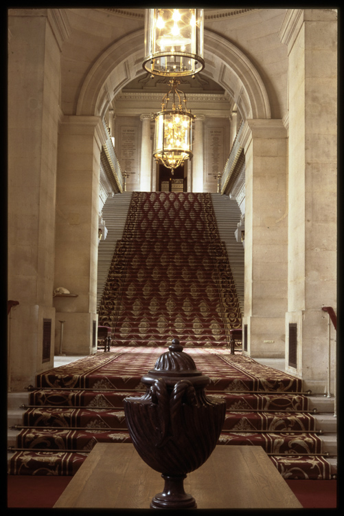 Grand escalier d'honneur, aile ouest