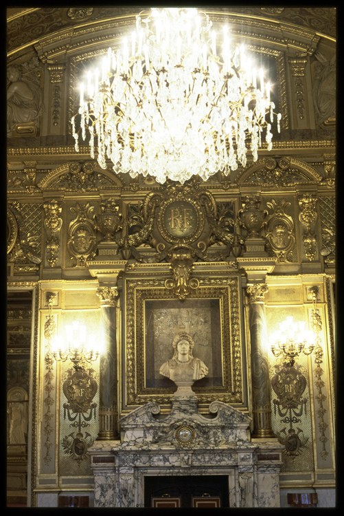 Salle des Conférences. Statue : La République