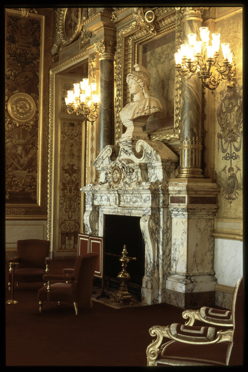 Salle des Conférences. Statue : La République