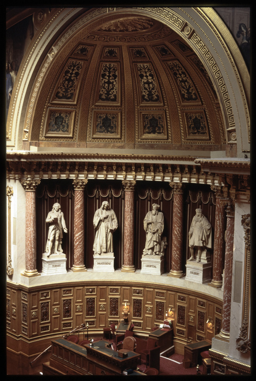 Salle des Séances : hémicycle présidentiel