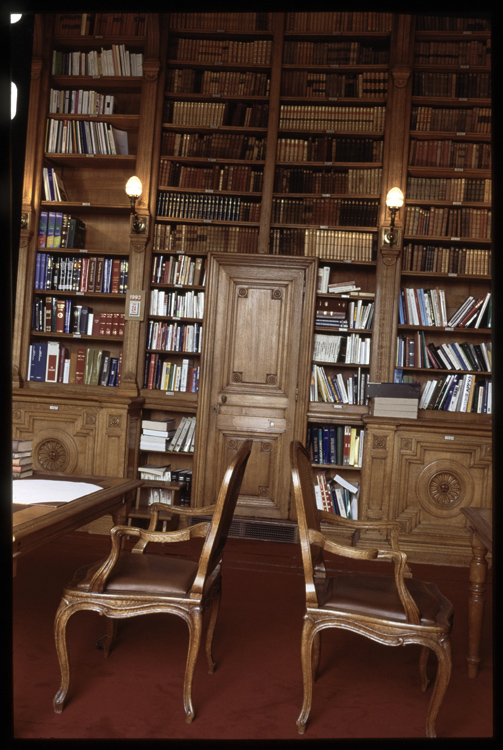 Bibliothèque : salle de lecture