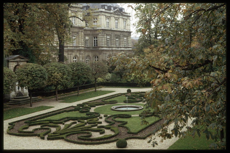 Façade ouest du palais et jardin du Petit-Luxembourg