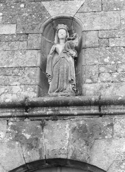 statue : Vierge à l'Enfant, vue générale - © Ministère de la Culture (France), Médiathèque du patrimoine et de la photographie (objets mobiliers), tous droits réservés