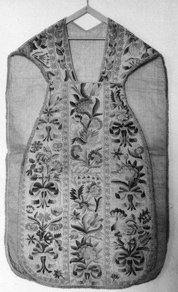 Chasuble de M. l'abbé Lesple-Dupré, vue générale