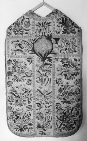 Chasuble de M. l'abbé Lesple-Dupré, vue générale