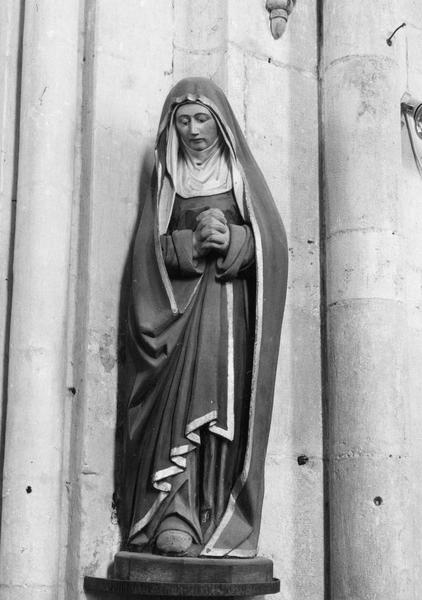 statue : Vierge de douleur, vue générale